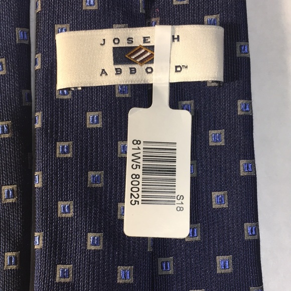 Joseph Abboud - Navy with small light blue square with silver outline. - Picture 2 of 12